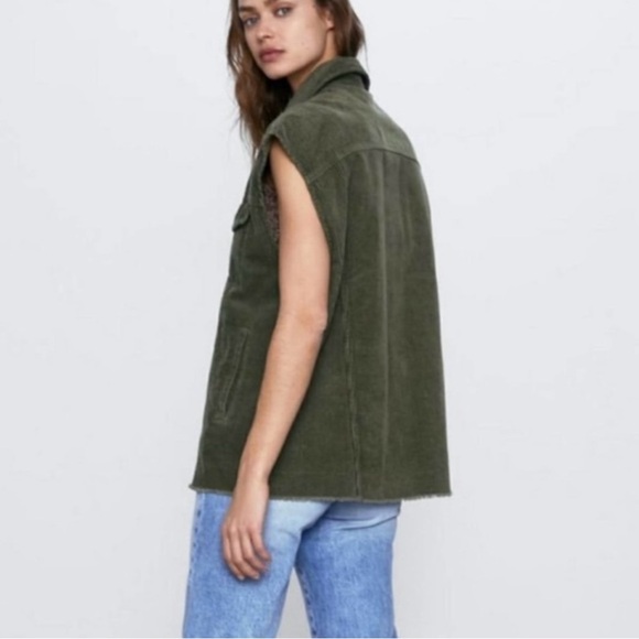 New Zara Corduroy Oversized Olive Green Vest 8372/023 Small